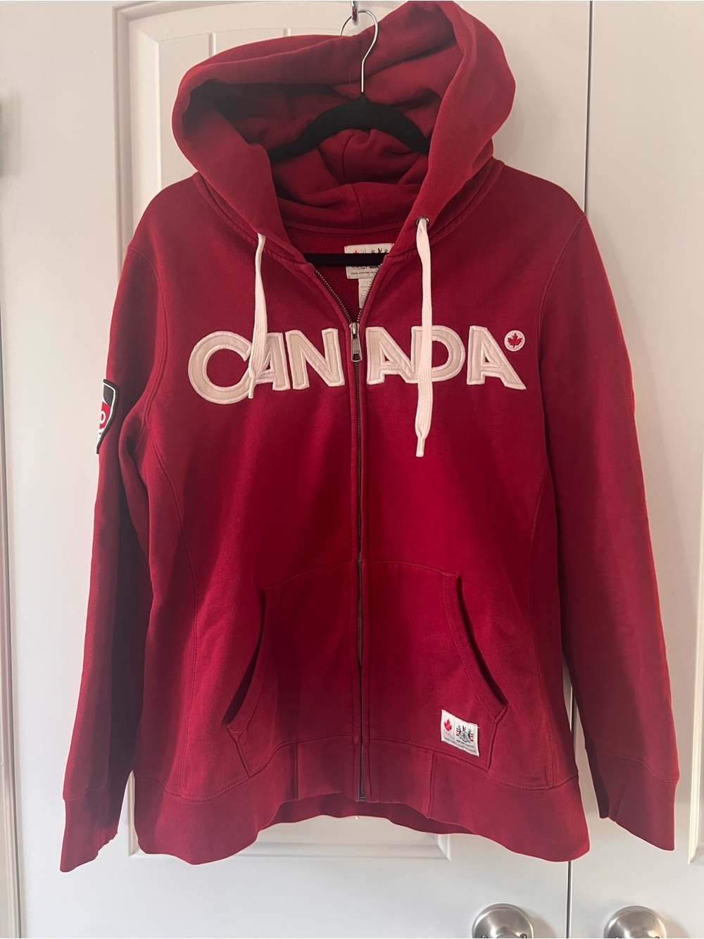 Hudson Bay 2010 Canada Vancouver Olympics Hoodie - Picture 2 of 6